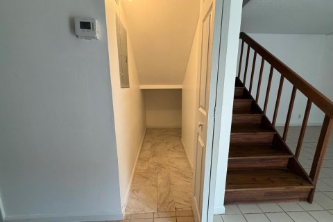 Touwnhouse à louer à West Palm Beach, Floride: 2 chambres, 114.83 m2 № 2427823 - photo 7