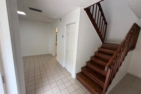 Touwnhouse à louer à West Palm Beach, Floride: 2 chambres, 114.83 m2 № 2427823 - photo 6