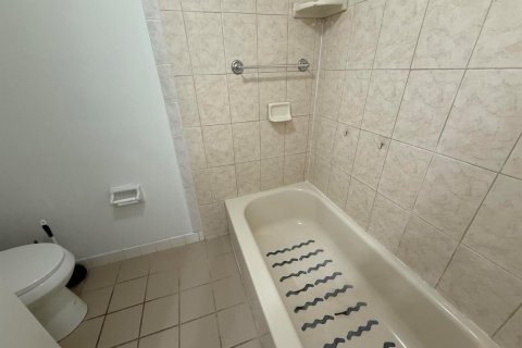 Touwnhouse à louer à West Palm Beach, Floride: 2 chambres, 114.83 m2 № 2427823 - photo 14