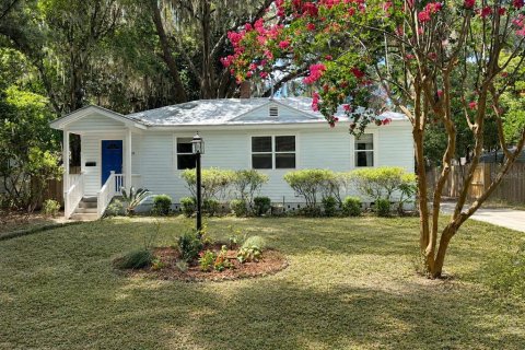 Casa en Gainesville, Florida 3 dormitorios, 115.01 m2 № 2096215