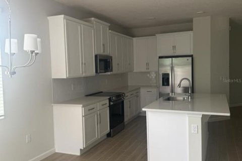Townhouse in Apopka, Florida 3 bedrooms, 159.05 sq.m. № 2218707 - photo 5