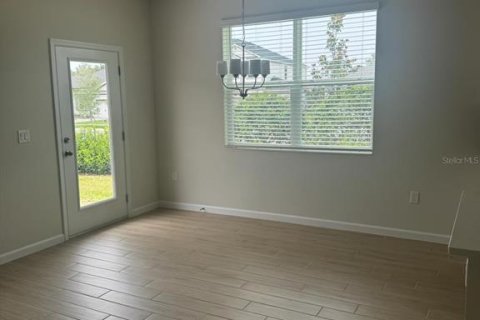 Townhouse in Apopka, Florida 3 bedrooms, 159.05 sq.m. № 2218707 - photo 4