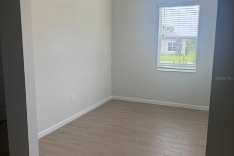 Townhouse in Apopka, Florida 3 bedrooms, 159.05 sq.m. № 2218707 - photo 2