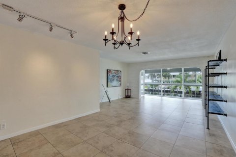Condo in Lighthouse Point, Florida, 1 bedroom № 2181600 - photo 6