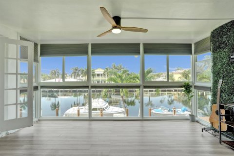 Condo in Lighthouse Point, Florida, 1 bedroom № 2181600 - photo 4