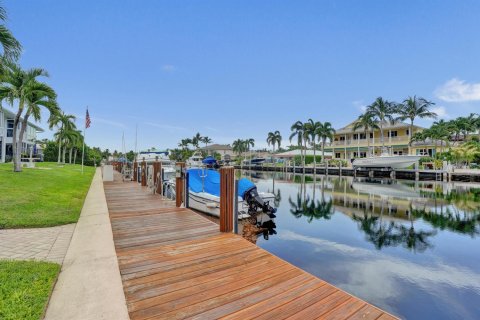 Condo in Lighthouse Point, Florida, 1 bedroom № 2181600 - photo 3