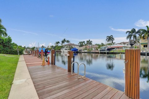 Condo in Lighthouse Point, Florida, 1 bedroom № 2181600 - photo 28