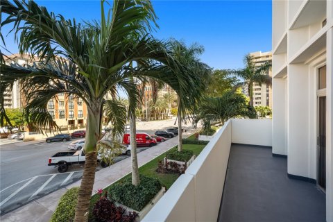 Condominio en venta en Coral Gables, Florida, 1 dormitorio, 73.39 m2 № 2006593 - foto 7