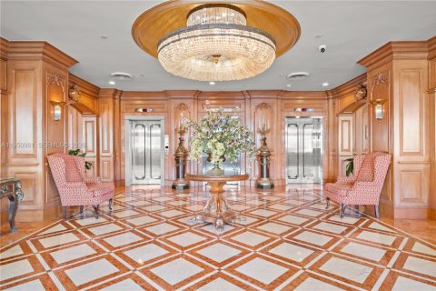 Condominio en venta en Coral Gables, Florida, 1 dormitorio, 73.39 m2 № 2006593 - foto 2