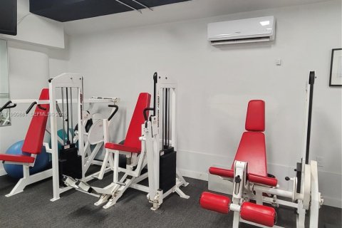 Condominio en venta en Coral Gables, Florida, 1 dormitorio, 73.39 m2 № 2006593 - foto 19