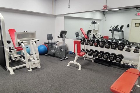 Condominio en venta en Coral Gables, Florida, 1 dormitorio, 73.39 m2 № 2006593 - foto 18