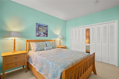 Condominio en venta en Coral Gables, Florida, 1 dormitorio, 73.39 m2 № 2006593 - foto 11