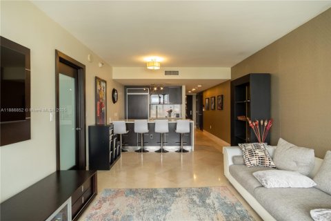 Купить кондоминиум в Халландейл-Бич, Флорида 2 спальни, 100.89м2, № 1981708 - фото 4