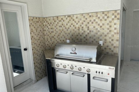 House in Inverness, Florida 3 bedrooms, 204.11 sq.m. № 2430668 - photo 6