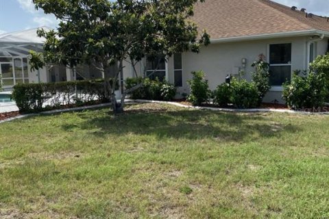 House in Inverness, Florida 3 bedrooms, 204.11 sq.m. № 2430668 - photo 8