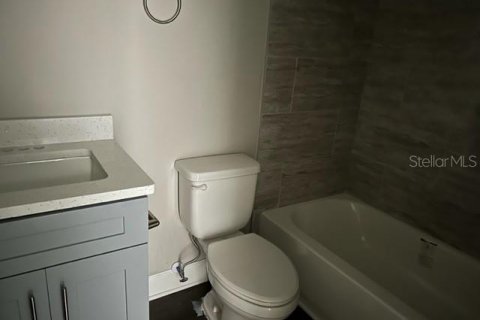 Condominio en venta en Orlando, Florida, 2 dormitorios, 93.65 m2 № 806582 - foto 11