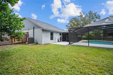 House in Brandon, Florida 3 bedrooms, 166.02 sq.m. № 2393622 - photo 28