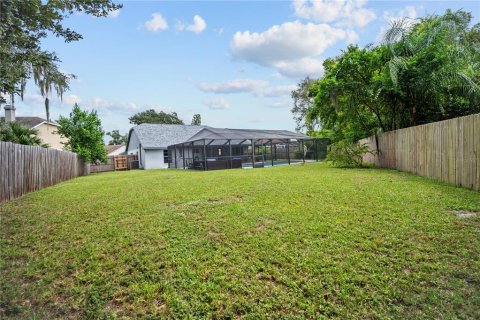 House in Brandon, Florida 3 bedrooms, 166.02 sq.m. № 2393622 - photo 26