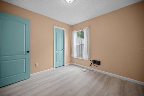 House in Brandon, Florida 3 bedrooms, 166.02 sq.m. № 2393622 - photo 18