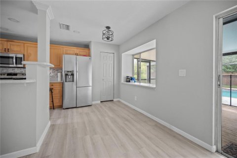House in Brandon, Florida 3 bedrooms, 166.02 sq.m. № 2393622 - photo 7