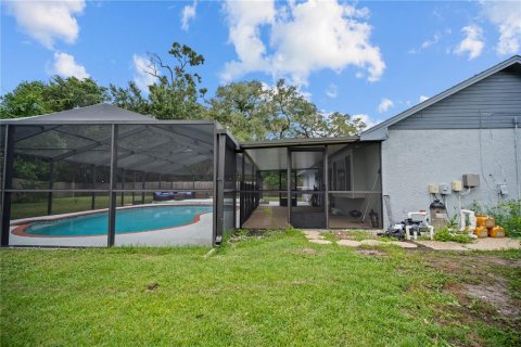 House in Brandon, Florida 3 bedrooms, 166.02 sq.m. № 2393622 - photo 29