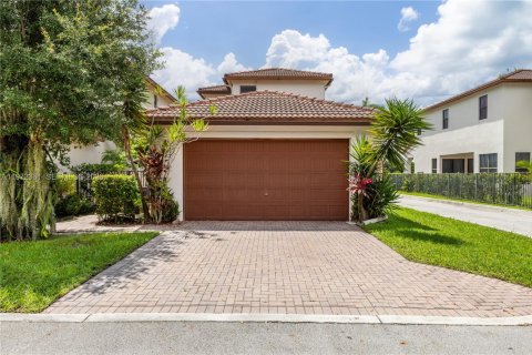 House in Cooper City, Florida 3 bedrooms, 153.66 sq.m. № 2040619 - photo 6