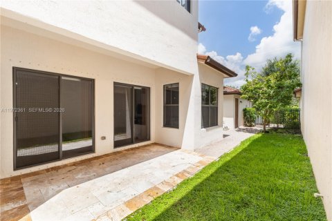 House in Cooper City, Florida 3 bedrooms, 153.66 sq.m. № 2040619 - photo 12