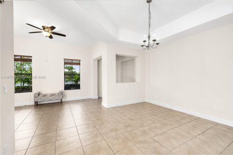 House in Cooper City, Florida 3 bedrooms, 153.66 sq.m. № 2040619 - photo 21