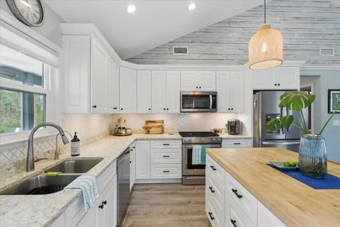 Villa ou maison à vendre à Cedar Key, Floride: 2 chambres, 115.2 m2 № 1723439 - photo 15