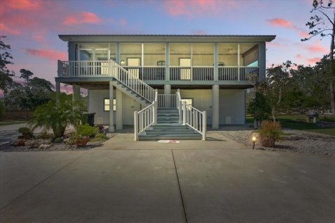Villa ou maison à vendre à Cedar Key, Floride: 2 chambres, 115.2 m2 № 1723439 - photo 1