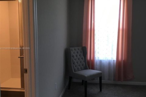 House in Jensen Beach, Florida 3 bedrooms, 167.6 sq.m. № 1762385 - photo 26