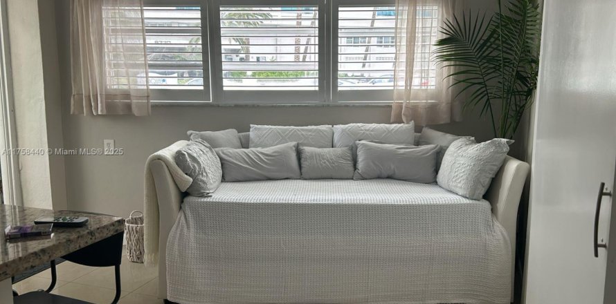 Condo à Miami Beach, Floride, 2 chambres № 1691402