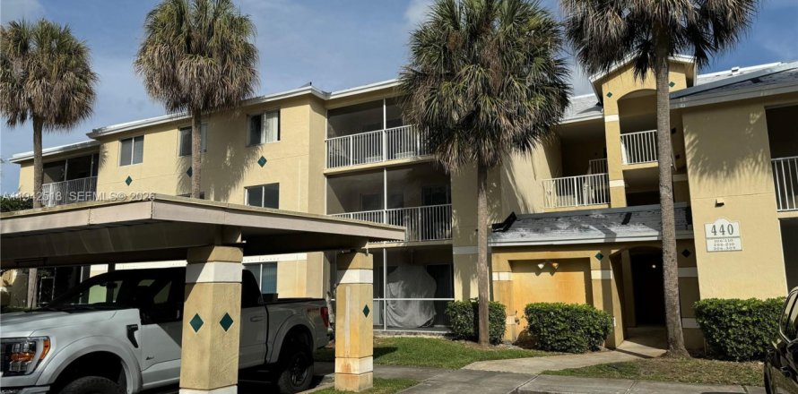 Condominio en Hollywood, Florida, 3 dormitorios  № 2152763