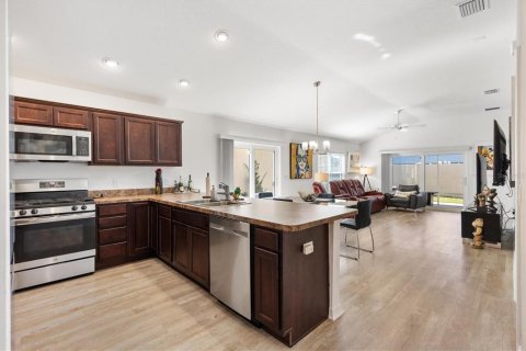 Villa ou maison à vendre à The Villages, Floride: 2 chambres, 119.84 m2 № 2420355 - photo 7