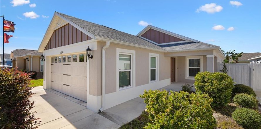 Villa ou maison à The Villages, Floride 2 chambres, 119.84 m2 № 2420355