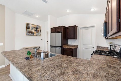 Villa ou maison à vendre à The Villages, Floride: 2 chambres, 119.84 m2 № 2420355 - photo 10