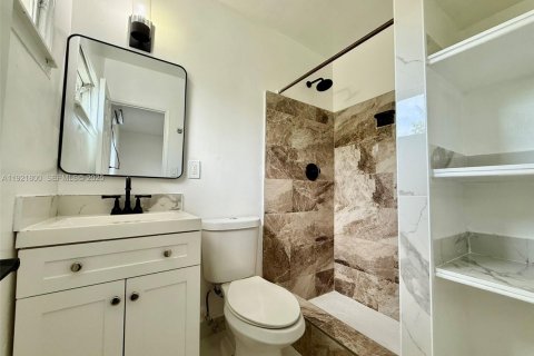 House in Hollywood, Florida 1 bedroom, 58.06 sq.m. № 1975718 - photo 10