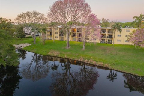 Condominio en venta en Dunedin, Florida, 2 dormitorios, 92.25 m2 № 2095759 - foto 16