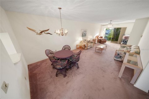 Condominio en venta en Dunedin, Florida, 2 dormitorios, 92.25 m2 № 2095759 - foto 5