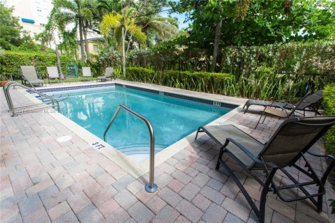 Copropriété à louer à Coral Gables, Floride: 2 chambres, 111.67 m2 № 1842878 - photo 17