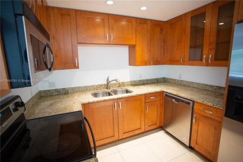 Copropriété à louer à Coral Gables, Floride: 2 chambres, 111.67 m2 № 1842878 - photo 2