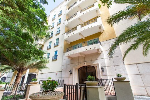 Copropriété à louer à Coral Gables, Floride: 2 chambres, 111.67 m2 № 1842878 - photo 14