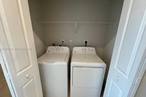 Villa ou maison à louer à Florida City, Floride: 3 chambres, 132.39 m2 № 1976726 - photo 20