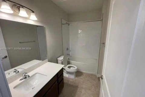 Villa ou maison à louer à Florida City, Floride: 3 chambres, 132.39 m2 № 1976726 - photo 10