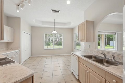 House in Palm Coast, Florida 3 bedrooms, 165.37 sq.m. № 1906021 - photo 10