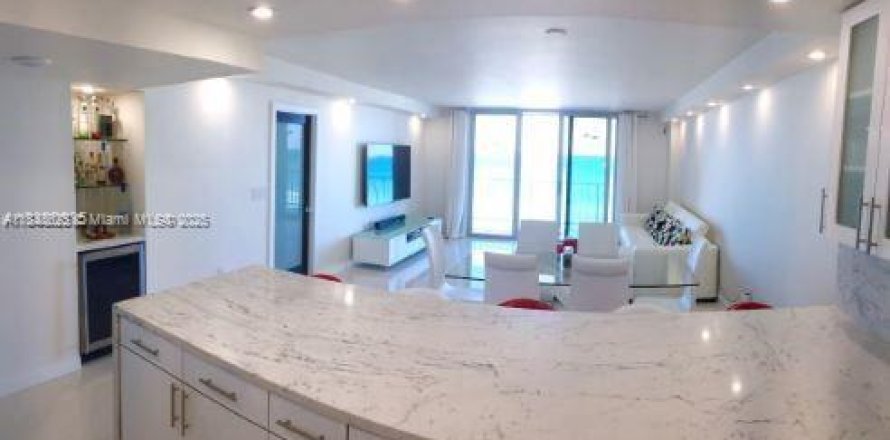 Condo à Miami Beach, Floride, 1 chambre № 1850419