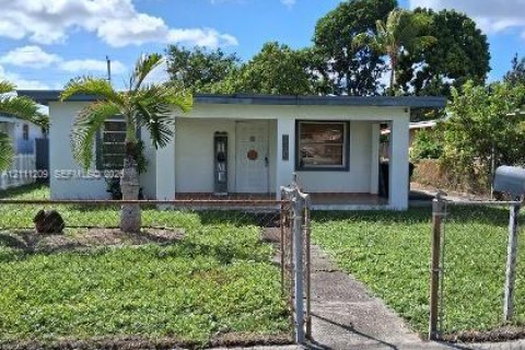 Casa en Hialeah, Florida 2 dormitorios, 85.01 m2 № 2430110