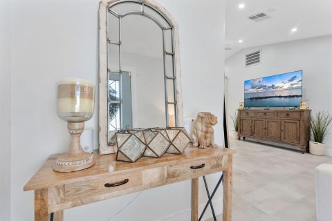 Condo in Delray Beach, Florida, 2 bedrooms № 2416110 - photo 16