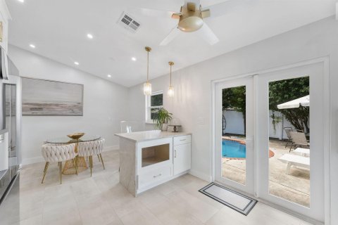 Condo in Delray Beach, Florida, 2 bedrooms № 2416110 - photo 18