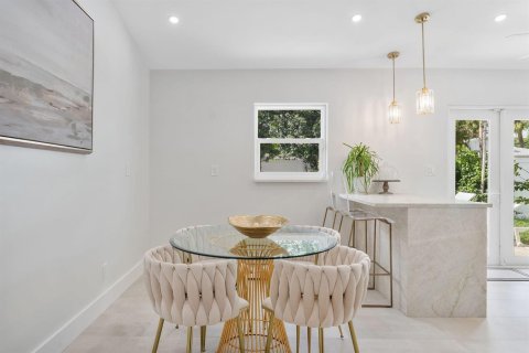 Condo in Delray Beach, Florida, 2 bedrooms № 2416110 - photo 15
